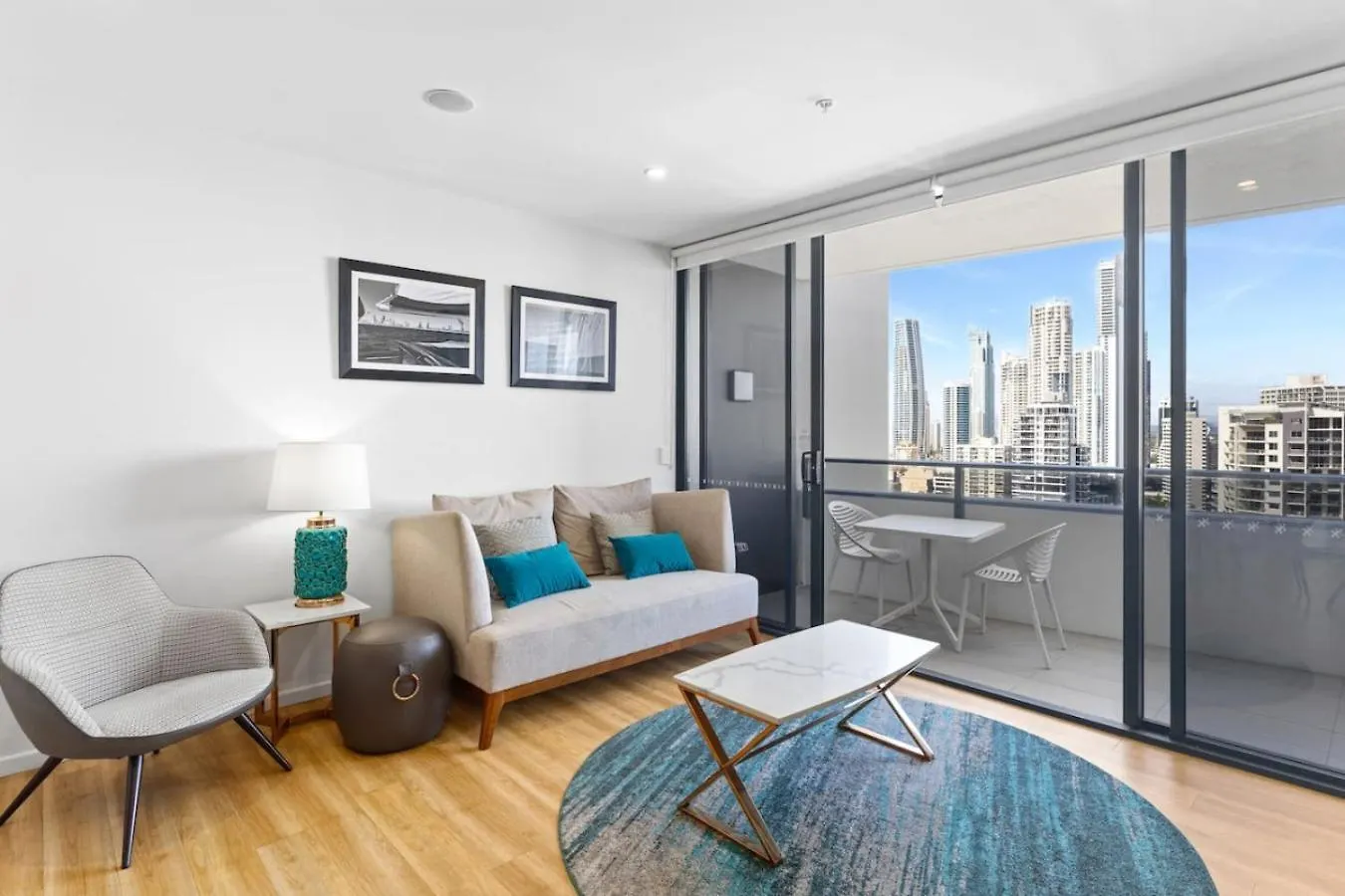 High Level 1 Bedroom Apartment In Paradise Gold Coast 0*,